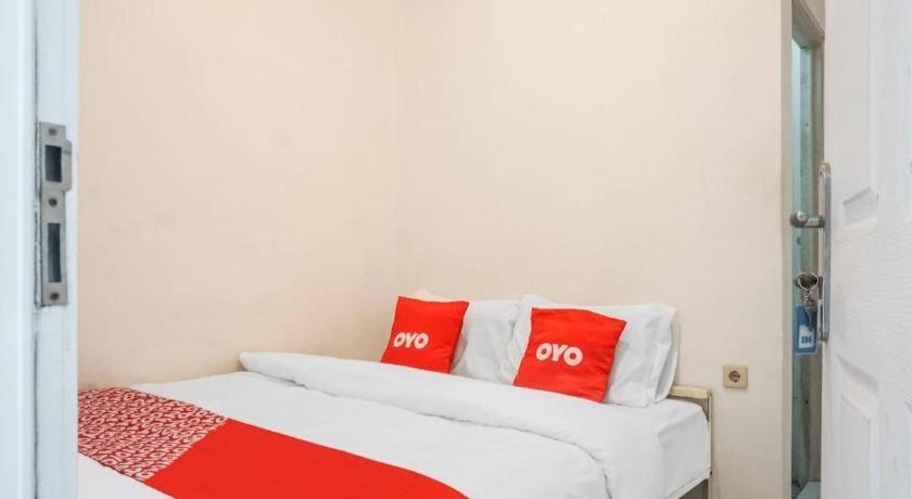 Super Oyo 91074 Stariez Senen Syariah